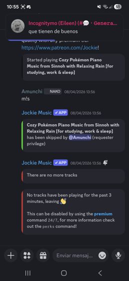 Captura de un canal con un bot de música reproduciendo temas de Pokémon.